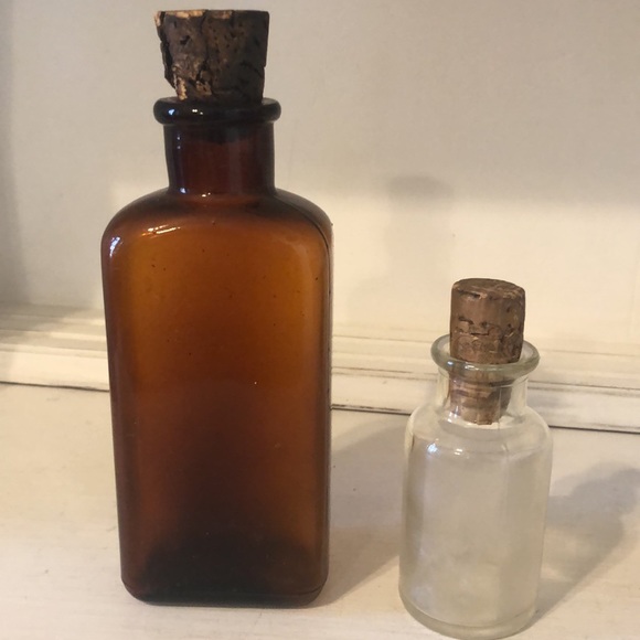 Antique Brown Glass NORWICH Pharmacy Medicine Apothecary Bottle & Clear Bottle - Picture 3 of 9